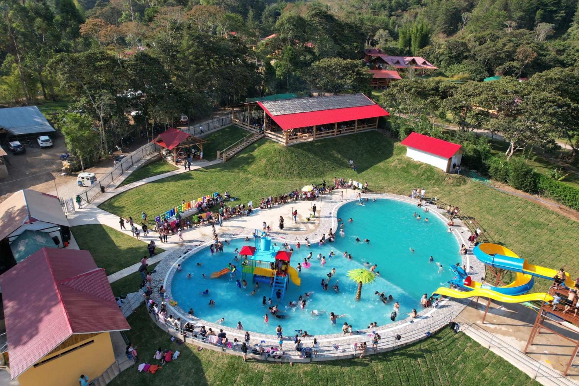 Fundo Hassinger Alojamento de Turismo Selvagem Oxapampa